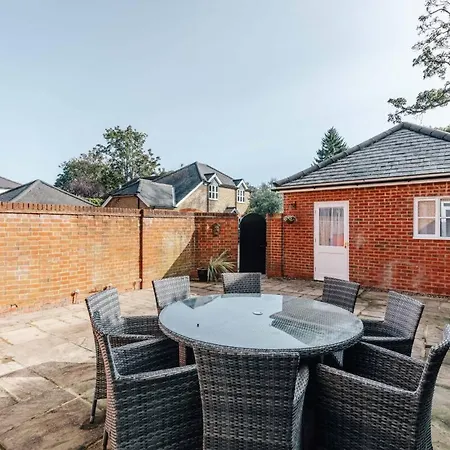 Olive Tale Villa Henley-on-Thames Exterior photo