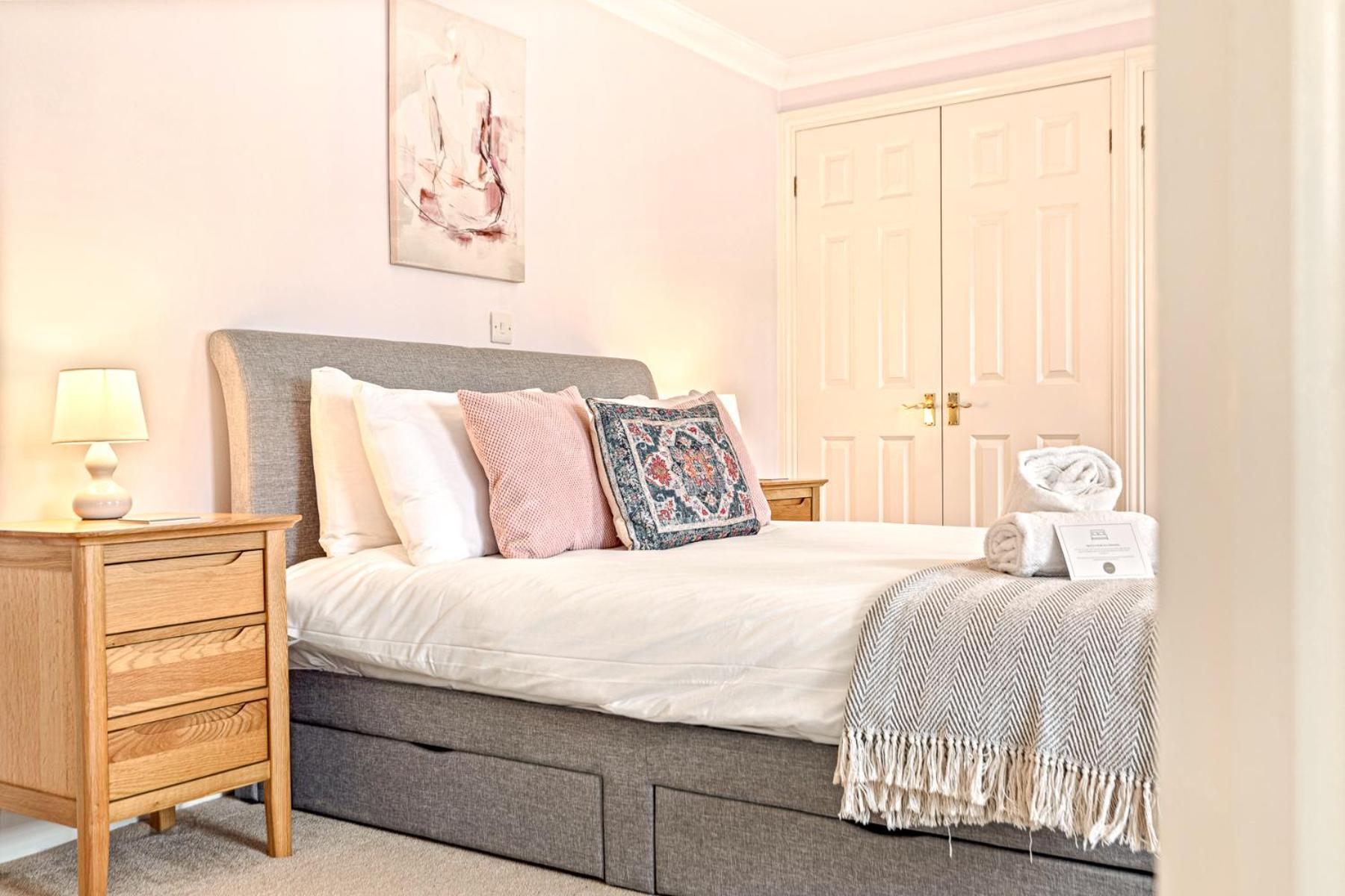 Olive Tale Henley-on-Thames
