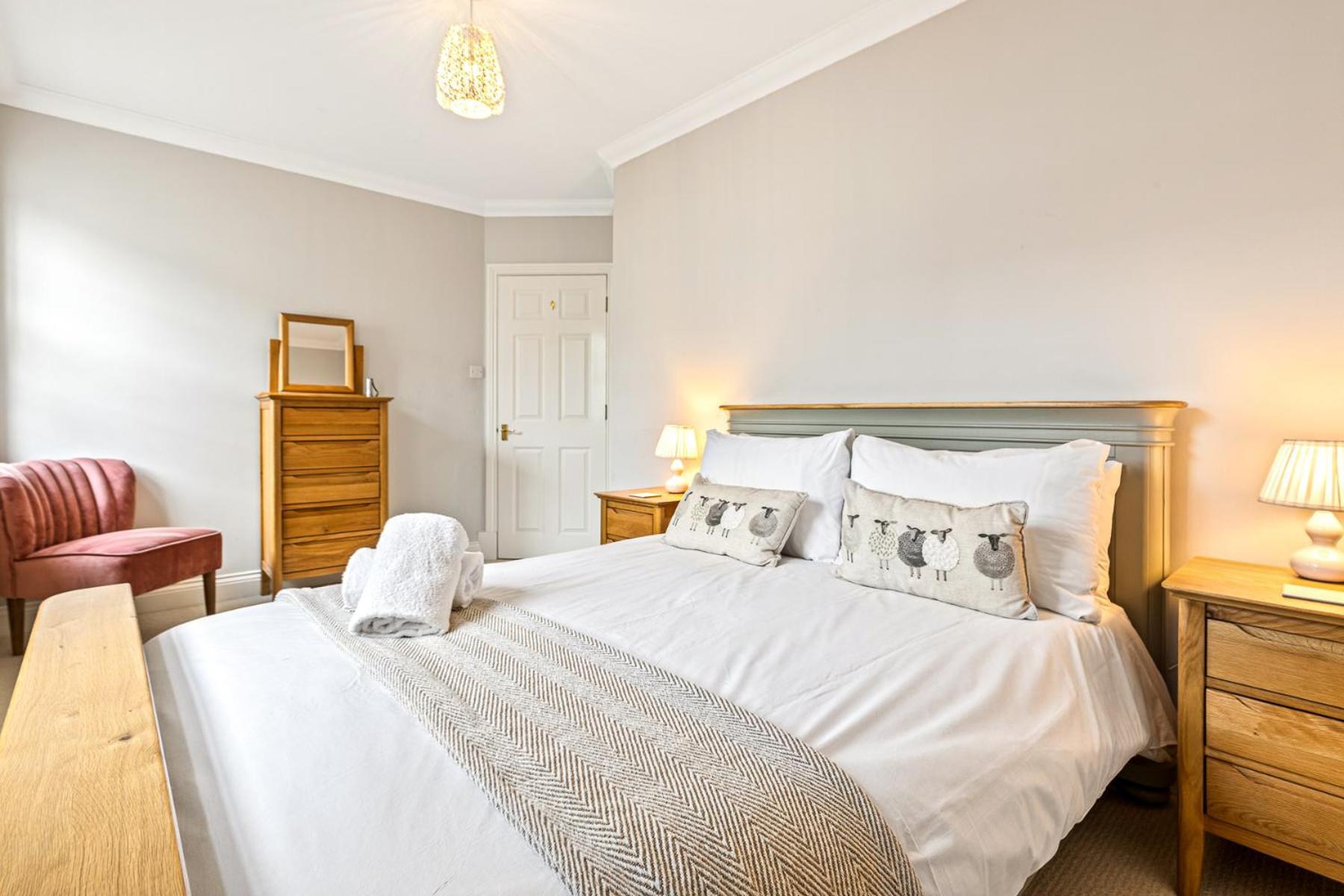 Olive Tale * Henley-on-Thames